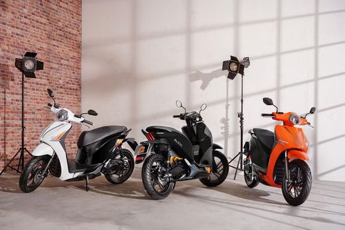 Ra mắt xe máy điện Dat Bike Quantum đi được 270km khi sạc đầy, có tính năng của ô tô, giá 49,9 triệu đồng