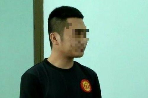 Rủ chơi bài không được, thanh niên dùng dao đâm bạn