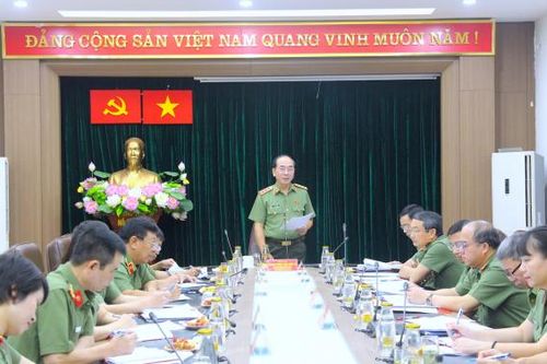 Phát huy tính chủ động, hoàn thành nhiệm vụ công tác xây dựng Đảng, xây dựng lực lượng