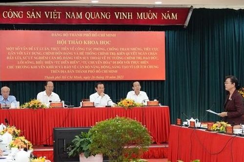 Phòng, chống tham nhũng, tiêu cực, đi đôi với xây dựng, chỉnh đốn Đảng