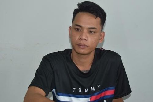 Trên đường tuần tra, bắt giữ đối tượng mang cả trăm viên thuốc lắc đi bán