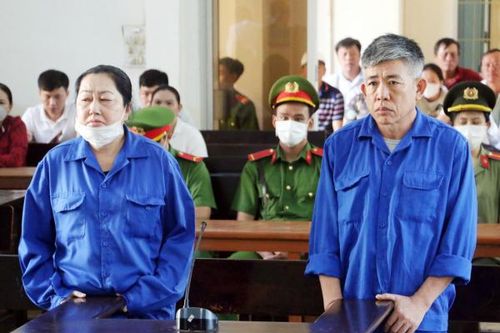 Cựu trạm trưởng bị phạt 8 năm tù do tiếp tay 'trùm' Mười Tường buôn lậu