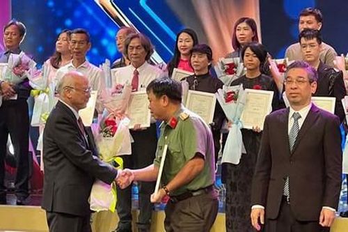 Chuyên đề Công an TPHCM đạt giải B Giải thưởng sáng tác, quảng bá tác phẩm học tập theo gương Bác Hồ