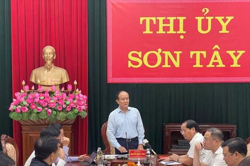 Khẩn trương hoàn thiện đề án bảo tồn, phát huy giá trị Làng cổ Đường Lâm