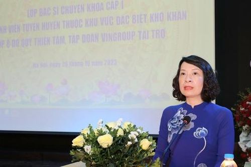 Thứ trưởng Bộ Y tế: Đưa bác sĩ trẻ về vùng khó khăn là phương thức đào tạo thiết thực và hiệu quả