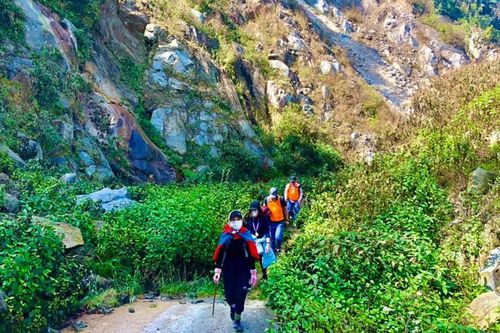 Đừng vì 'ghi dấu' mà quên đi những hiểm nguy