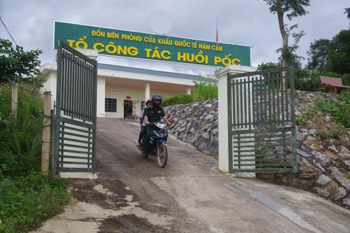 Trưởng thành trong vòng tay yêu thương của những người lính Biên phòng