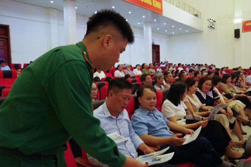 Tuyên truyền pháp luật và Luật Biên phòng Việt Nam cho nhân dân khu vực biên giới