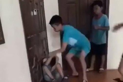 Trẻ bị bạo hành đến hoảng loạn tâm thần: Yêu cầu kiểm điểm trách nhiệm Ban Giám hiệu