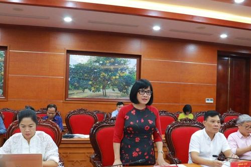 Thứ trưởng Bộ Tư pháp Đặng Hoàng Oanh làm việc tại Hòa Bình