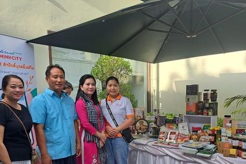TPHCM xúc tiến mở các tour du lịch qua Lào