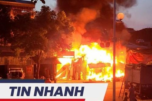TIN NHANH: Vụ cháy ở Hà Nội: Người chồng kể phút bất lực lao vào cứu vợ con; Ông Trump rút Mỹ khỏi NATO nếu tái đắc cử?
