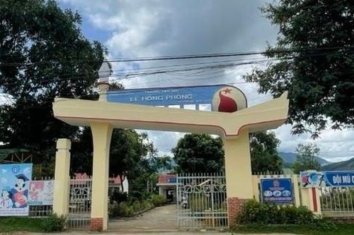 Một trường tiểu học hỗ trợ giáo viên 3 triệu rồi thu lại 2,3 triệu đồng