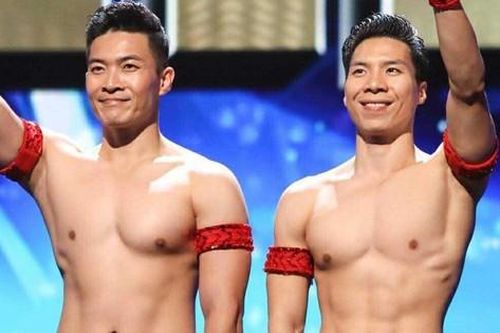 Quốc Cơ - Quốc Nghiệp xin lỗi