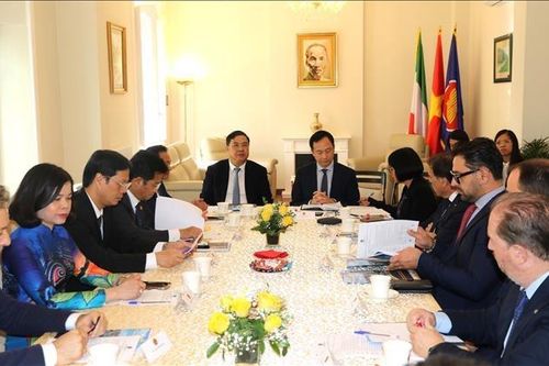 Nam Định sang châu Âu mời gọi đầu tư vào kinh tế biển