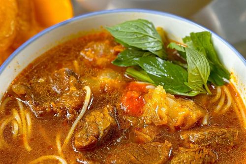 Đặc sản Bạc Liêu 'vừa ăn vừa khóc', lẩu mắm thơm ngon mùa nước nổi