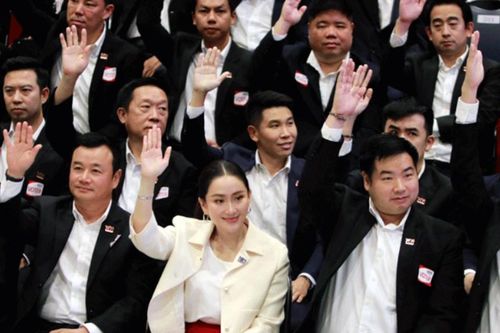 Con gái ông Thaksin đắc cử ghế lãnh đạo đảng Pheu Thai