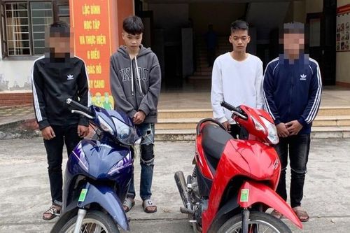 Phê chuẩn khởi tố 2 đối tượng 'thông chốt', thách thức Cảnh sát giao thông