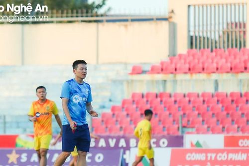 Trước trận derby xứ Nghệ, huấn luyện viên trưởng SLNA mong cổ động viên sẽ đến sân 'tiếp lửa' cho cả hai đội
