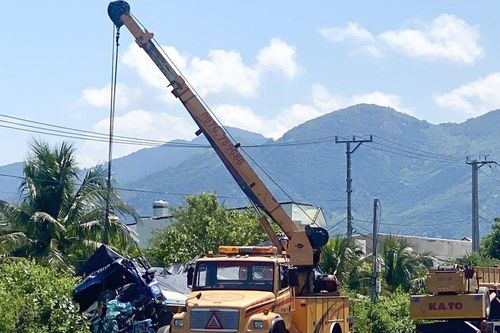 Khánh Hòa chỉ đạo khắc phục, xử lý vụ tai nạn giao thông tại Cam Ranh
