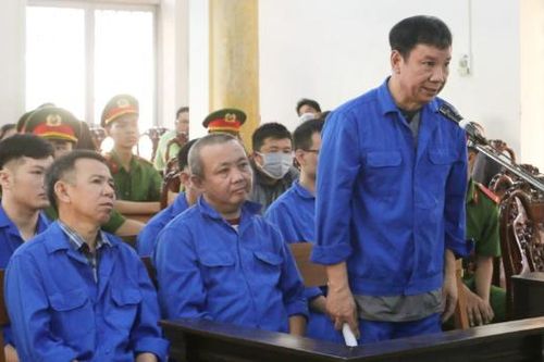 Buôn lậu vàng xuyên biên giới, nhóm bị cáo nhận 53 năm tù