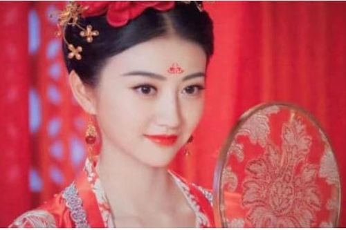 Cuộc sống của thê thiếp ở thời cổ đại đã vất vả, ngoài việc sinh con cho nam chủ, còn có một việc xấu hổ phải làm