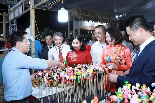 Hà Nội: Giới thiệu tinh hoa làng nghề, sản phẩm OCOP tại Phú Xuyên