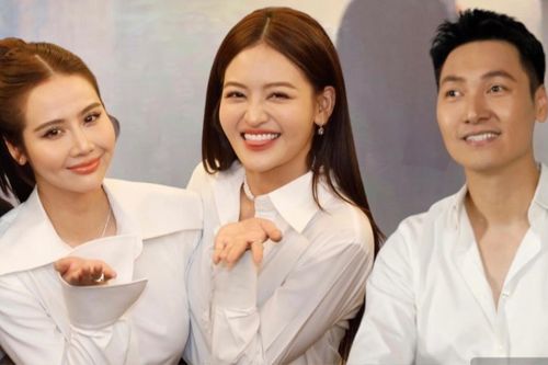 Bộ 3 Huyền Lizzie - Mạnh Trường - Thùy Anh 'ton sur ton', tiết lộ sự trùng hợp đặc biệt