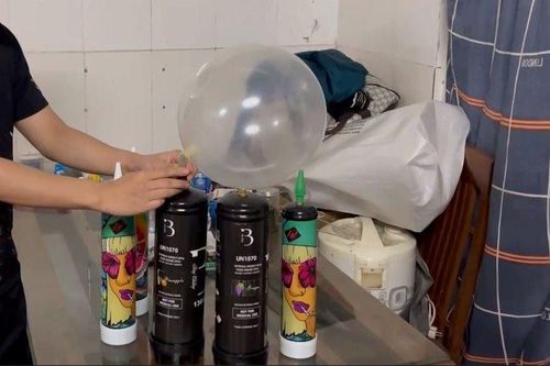Hoàn Kiếm ngăn chặn việc mua bán sử dụng bóng cười, ma túy