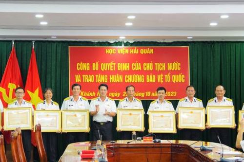 Học viện Hải quân: Trao tặng Huân chương Bảo vệ Tổ quốc cho 14 cá nhân