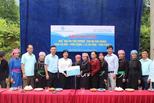 Khánh thành nhà 'Mái ấm tình thương' cho hội viên có hoàn cảnh khó khăn