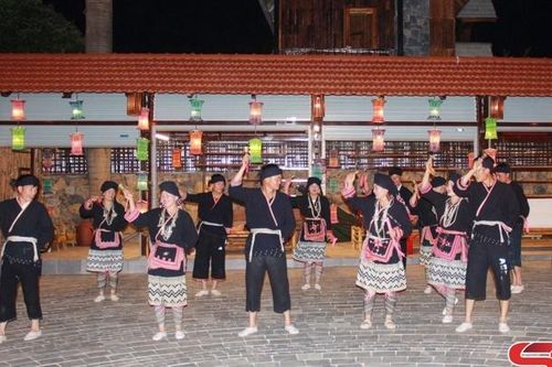 Chú trọng bồi dưỡng hạt nhân văn nghệ cơ sở