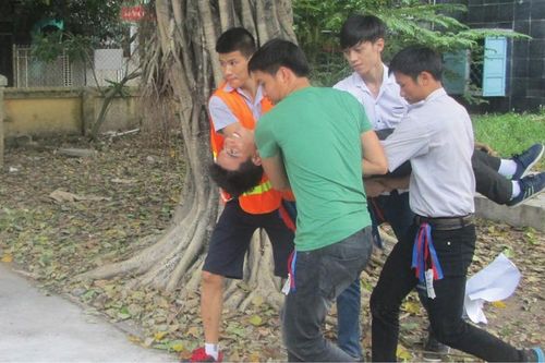 Lúc khó có cộng đồng