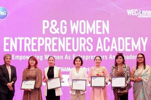 Trang bị kỹ năng quản trị cho nữ doanh nhân
