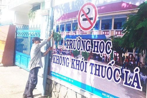 Thực hiện nghiêm quy định về môi trường không khói thuốc tại công sở