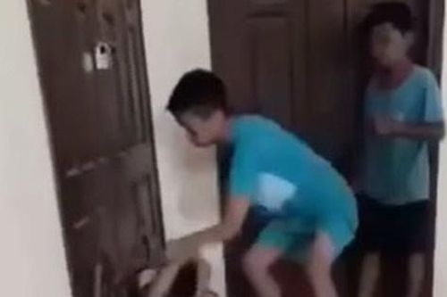 Vụ học sinh lớp 7 ở Thạch Thất bị bạn đánh nhiều lần: Yêu cầu kiểm điểm ban giám hiệu