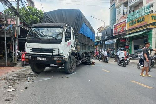 Đồng Nai: Tai nạn giao thông liên hoàn khiến hai người thương vong