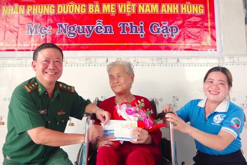 Tình quân dân gắn bó bền chặt ở cửa biển Rạch Gốc