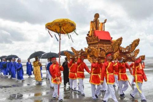 Quảng Ninh và tầm nhìn bền vững: Nhiều quyết sách xây dựng và phát triển con người, chấn hưng văn hóa