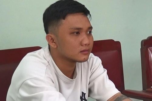 Thanh niên ở Bình Dương khống chế bạn gái cũ, nổ súng khi bị can ngăn