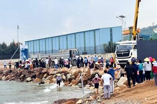 Khám xét khẩn cấp đối tượng cầm đầu gây rối trật tự công cộng tại thị xã Nghi Sơn