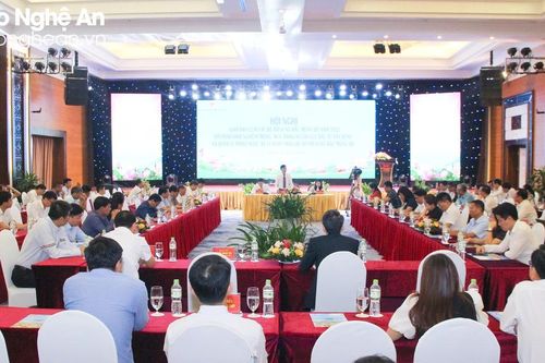 Vấn đề ngập úng, xử lý nước thải 'làm nóng' hội nghị các đô thị vùng Bắc Trung Bộ