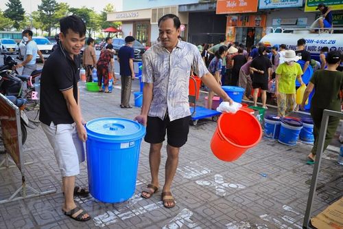Hà Nội: Đôn đốc triển khai các dự án sản xuất, cung cấp nước sạch
