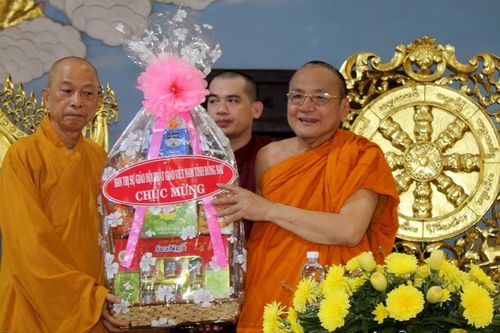 Đồng Nai: Ban Trị sự GHPGVN tỉnh thăm trường hạ thiền viện Phước Sơn