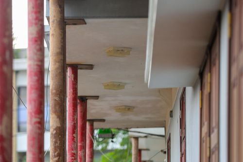 Nhà kiên cố bỗng nứt toác chờ sập ở Hà Nội: Chủ đầu tư công trình nói gì?