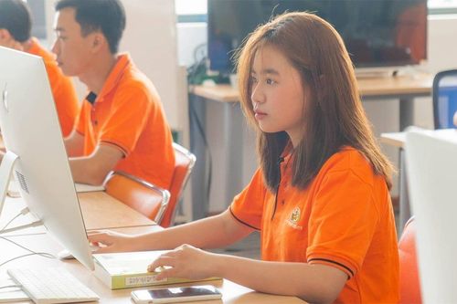 Học Công nghệ thông tin ra trường làm gì?
