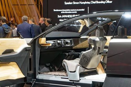 Lexus LF-ZC và LF-ZL định hình lộ trình điện khí hóa ô tô hạng sang Nhật Bản