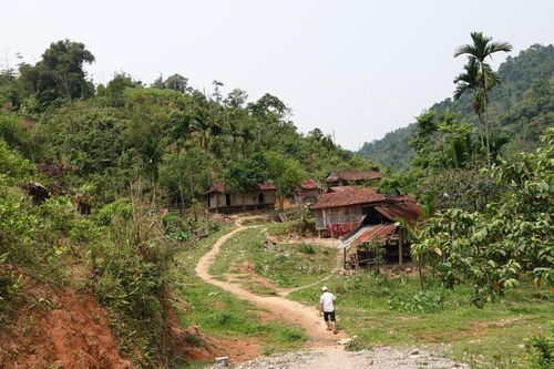 Chuyện ở xóm Nước Mù