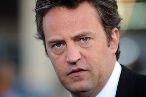 Ngôi sao phim 'Friends' Matthew Perry qua đời ở tuổi 54