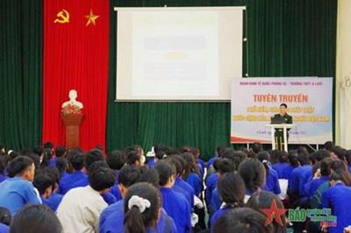 Nâng cao ý thức pháp luật cho học sinh nơi biên giới